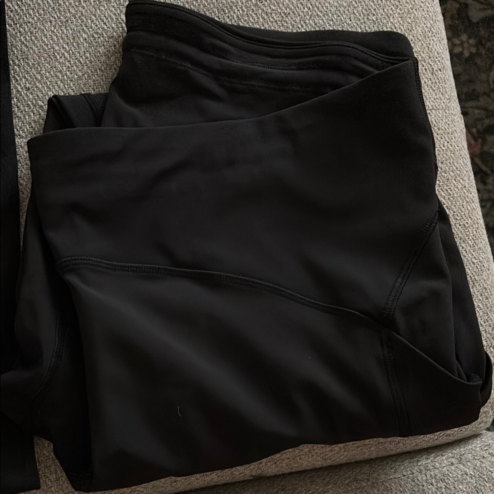 lululemon power thru high rise tight 25“